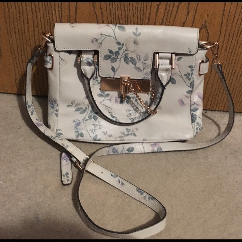 LC Lauren Conrad Runway leather satchel purse 🌸